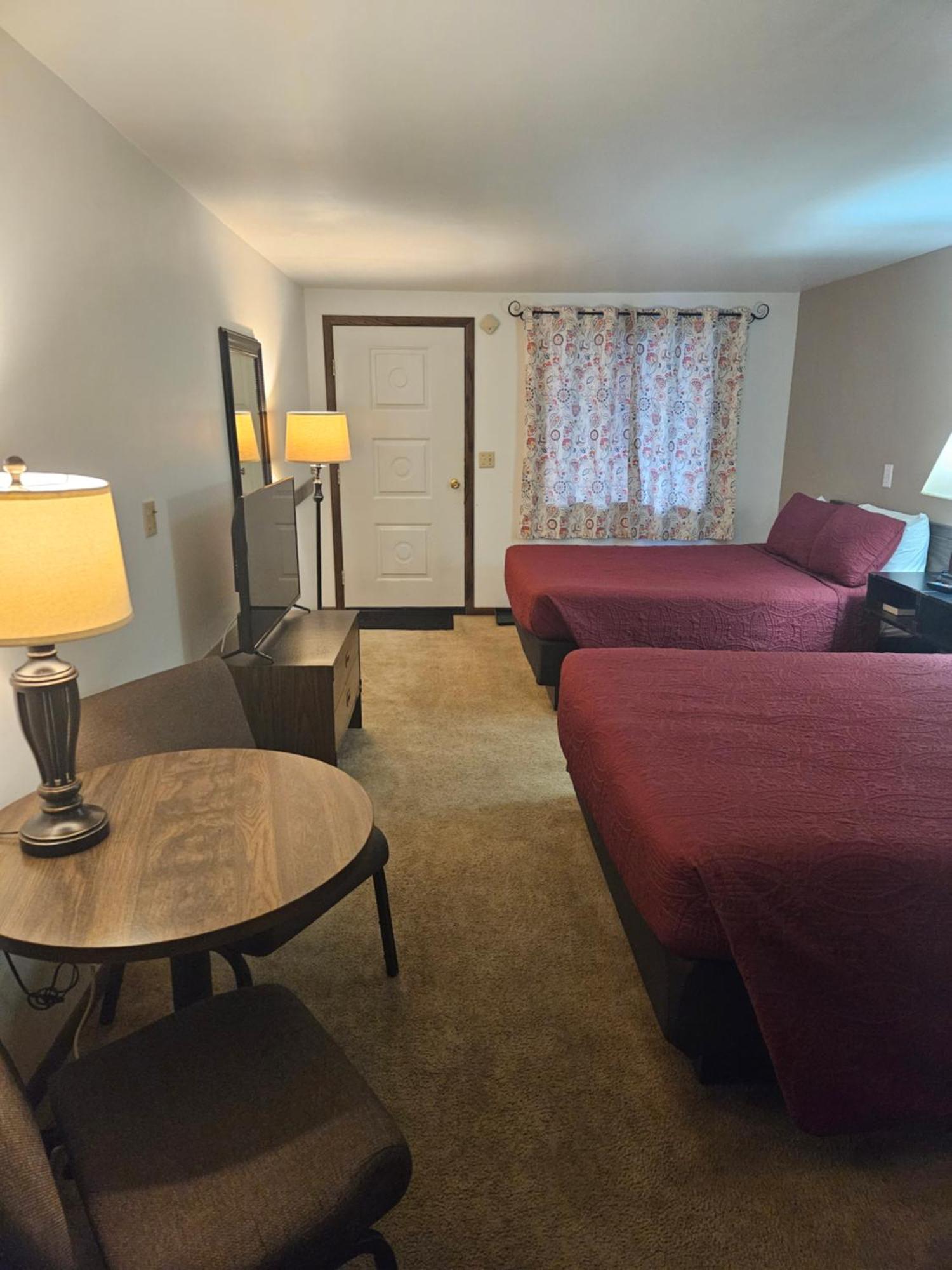 Lakeshore Motel Ice Lake Iron River Εξωτερικό φωτογραφία